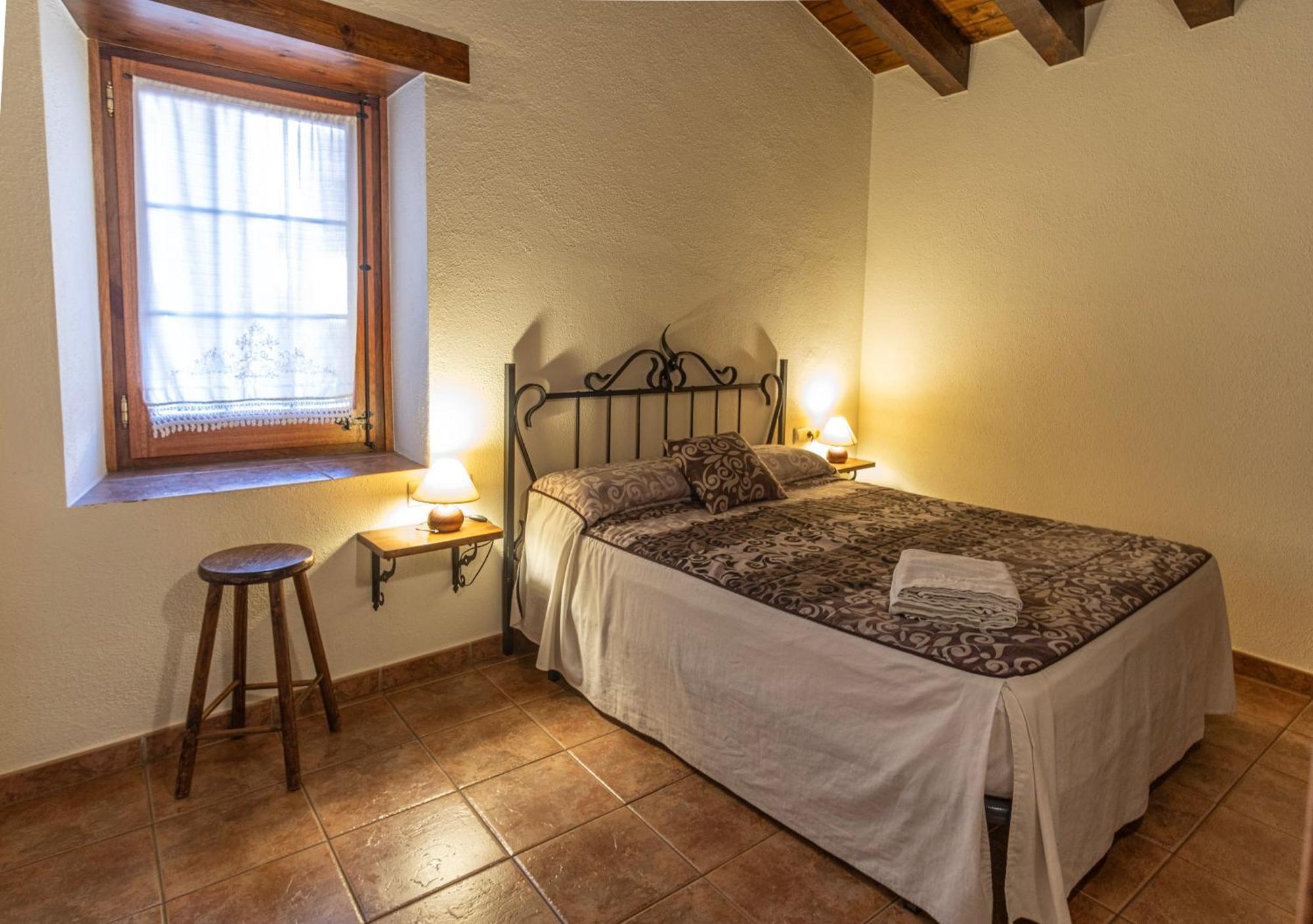 Can Tubau - Casa Rural - Apartaments Campelles Exteriér fotografie