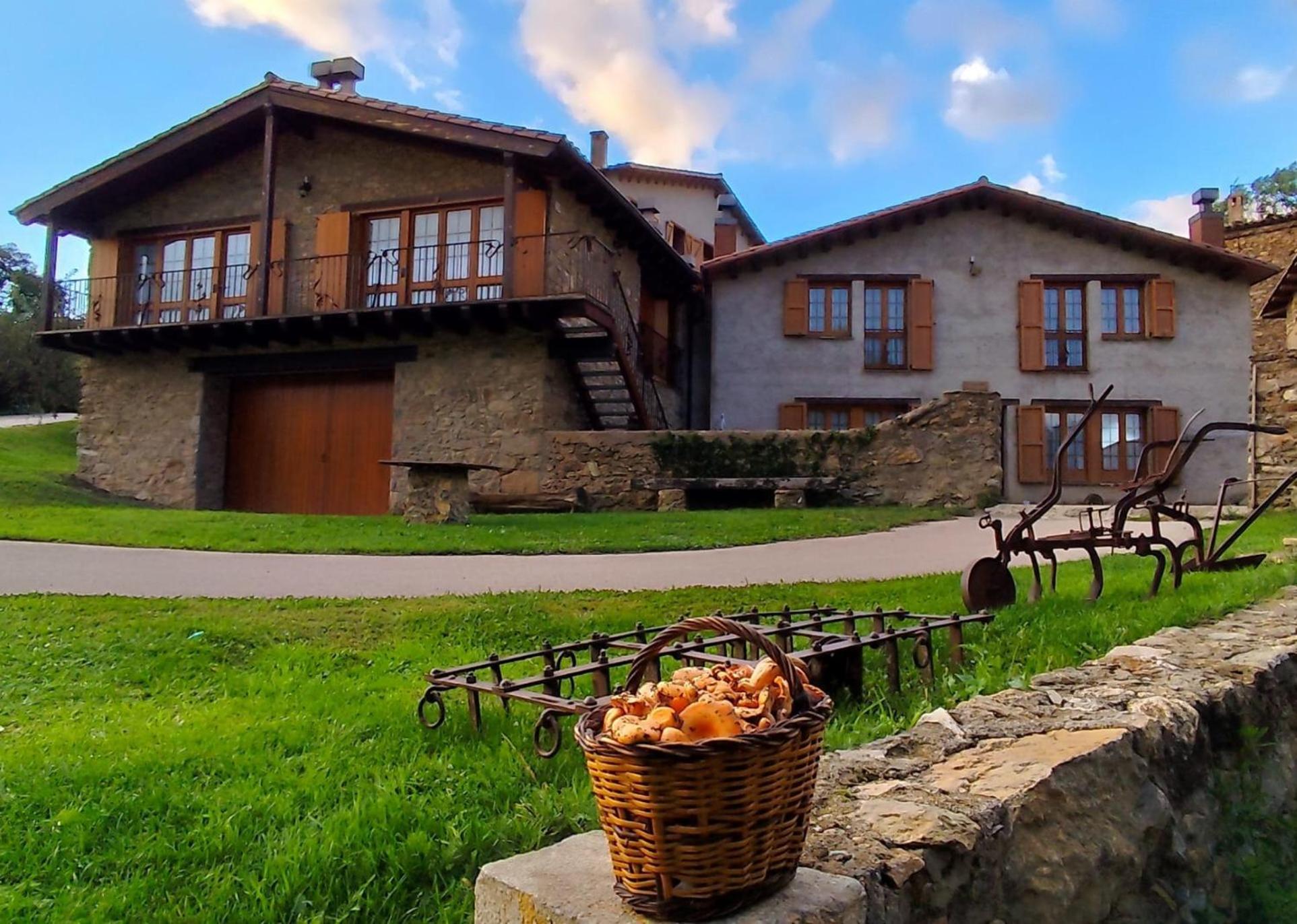 Can Tubau - Casa Rural - Apartaments Campelles Exteriér fotografie